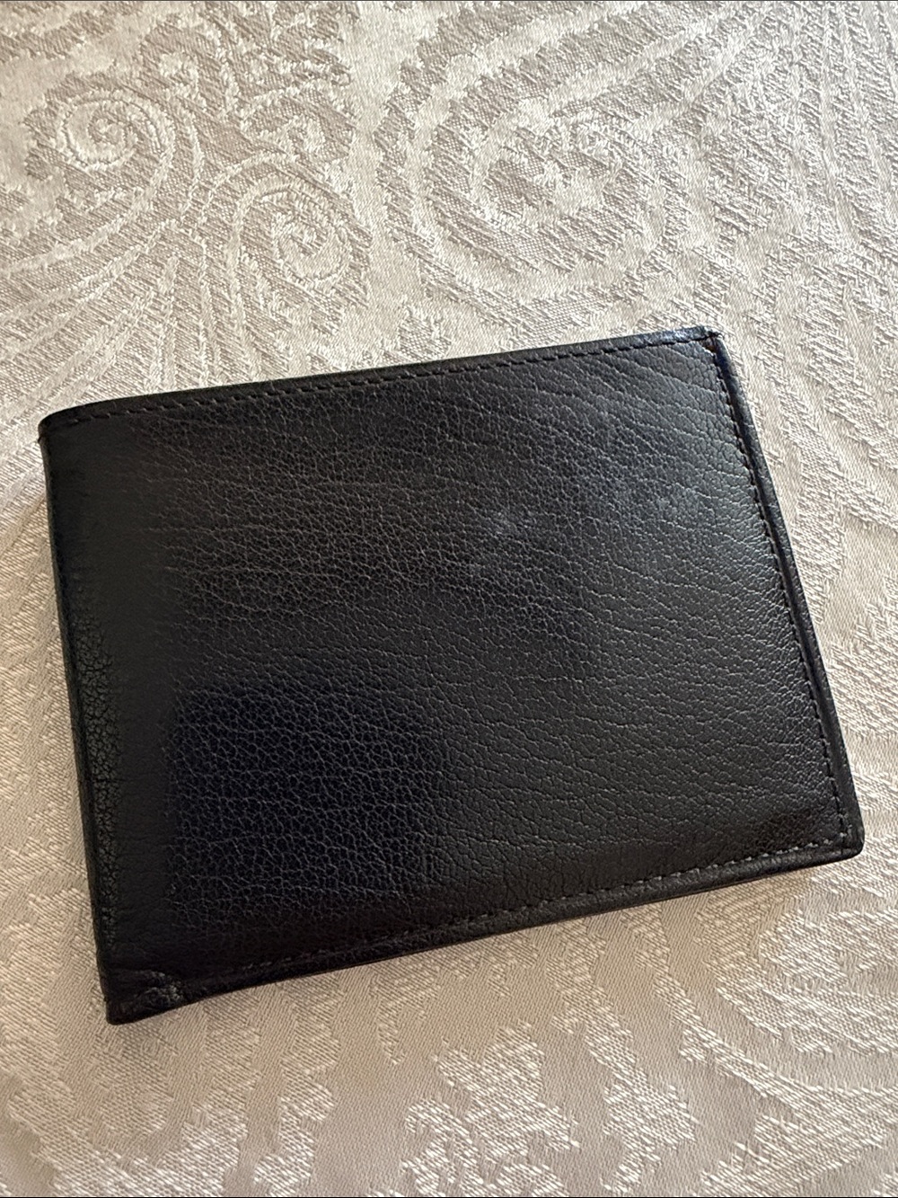 COACH Men's Classic Black Leather Bi-Fold Wallet